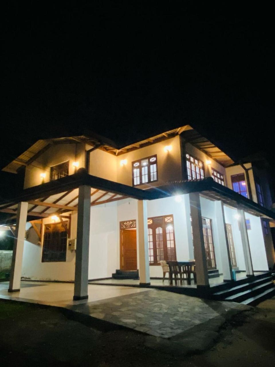 Silverline Guest House Anuradhapura Exterior photo