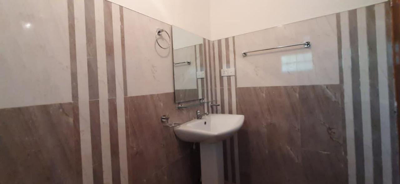 Silverline Guest House Anuradhapura Room photo